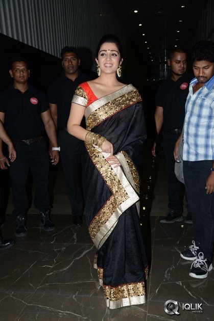 Charmi-at-Jyothi-Lakshmi-Movie-Audio-Launch